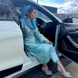 Married Hijabi Showing her Heels